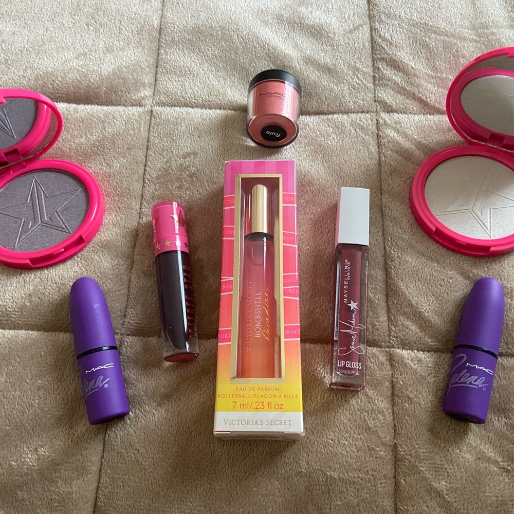 8 pc makeup lot - Picture 1 of 8